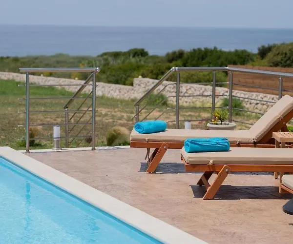 Aleli With Tennis Court Villa Minia