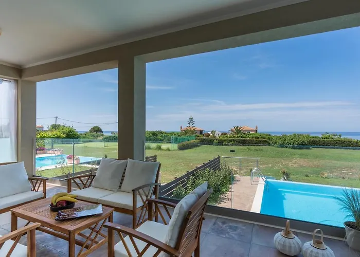 Aleli With Tennis Court *