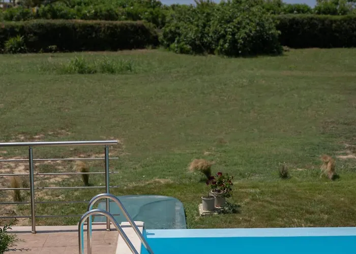 Villa Aleli With Tennis Court Minia
