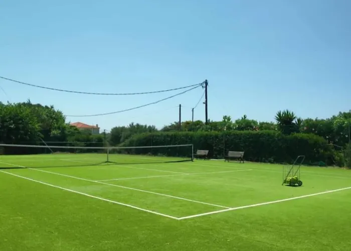 Vila Aleli With Tennis Court *